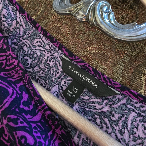 Banana Republic Magenta and Navy Patterned Shift Dress Size Extra Small - Picture 3 of 4